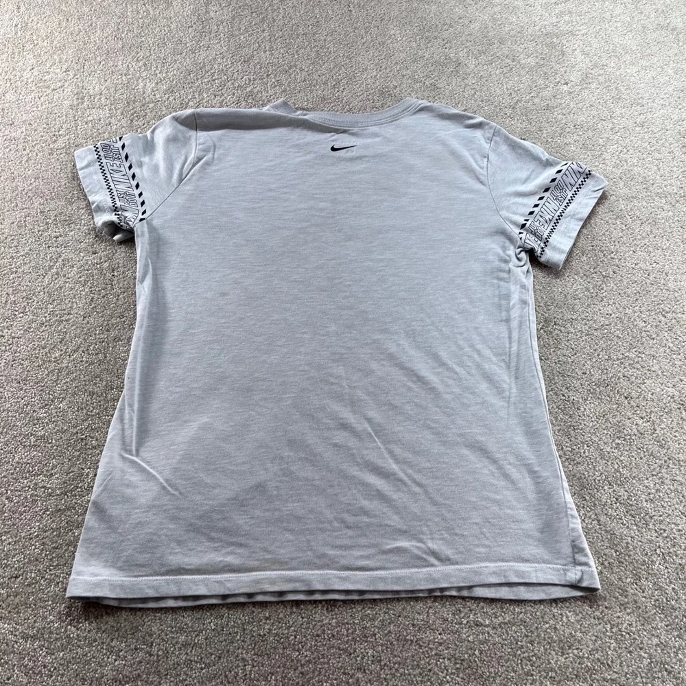 Nike Dri-FIT Shirt Mens Medium Grey Just Do It‎ Graphic Sleeve Athletic Tee